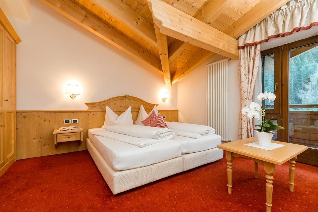 Hotel Bel Sit كورفارا إنْ بادِيا المظهر الخارجي الصورة