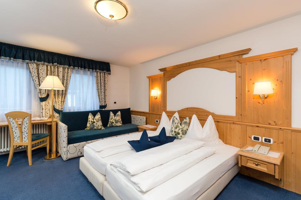 Hotel Bel Sit كورفارا إنْ بادِيا المظهر الخارجي الصورة
