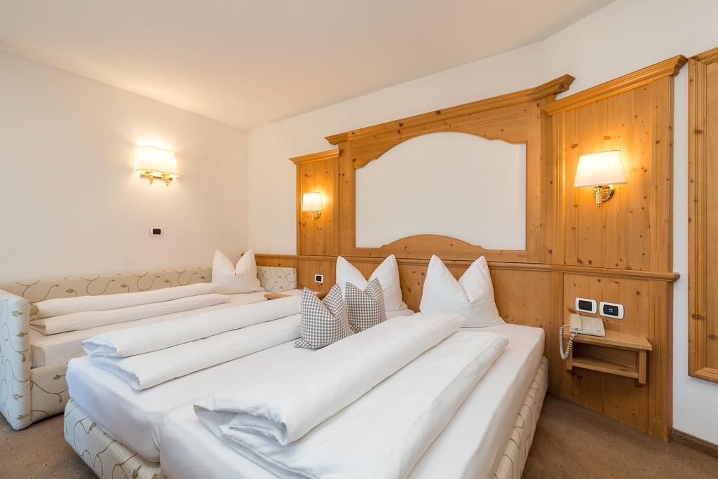 Hotel Bel Sit كورفارا إنْ بادِيا المظهر الخارجي الصورة