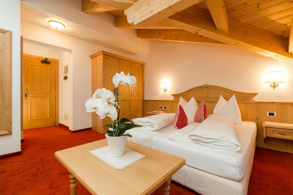 Hotel Bel Sit كورفارا إنْ بادِيا المظهر الخارجي الصورة