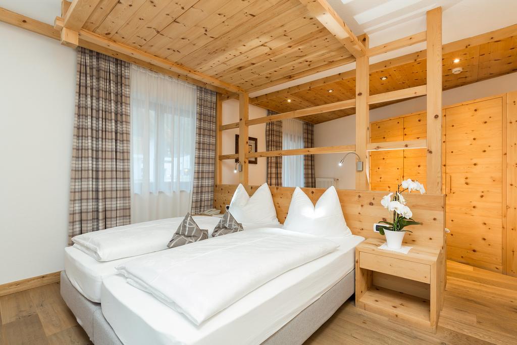Hotel Bel Sit كورفارا إنْ بادِيا المظهر الخارجي الصورة